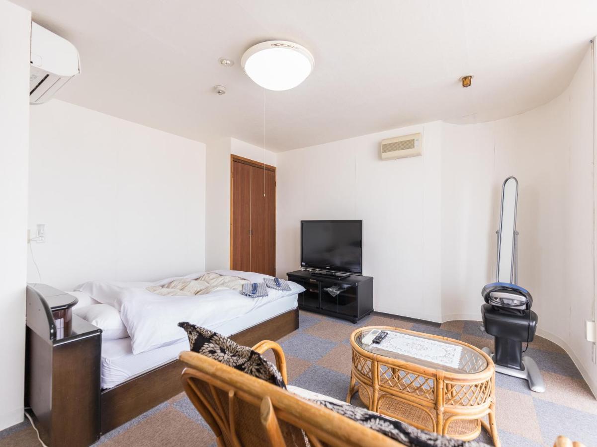 Oyo Joetsu Central Hotel Takada-Nakamachi Exteriör bild
